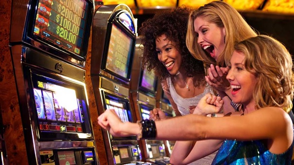 Which Are The Most Popular Casino Games Women Usually Play?