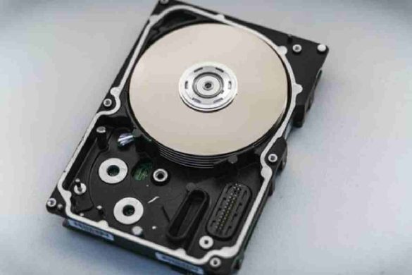 How to Recover From a Hard Drive Clicking Sound
