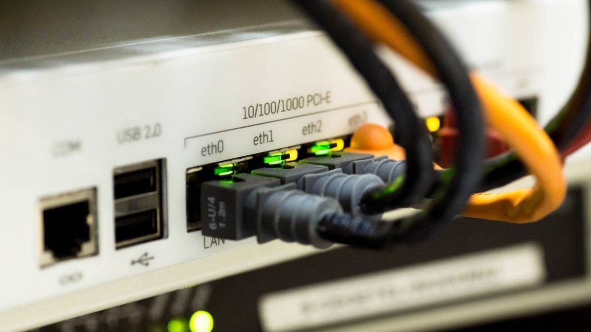 Choosing The Right Structured Network Cabling [2025]
