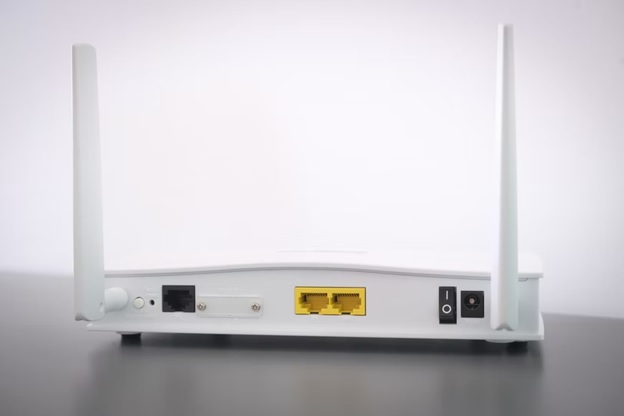 6 Advantages and Disadvantages of Using a Router