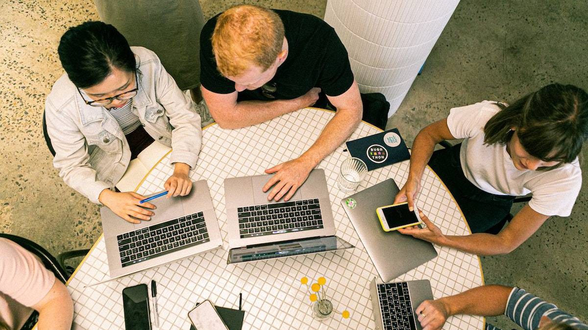  5 Benefits of Outsourcing Your Marketing to a Digital Agency 