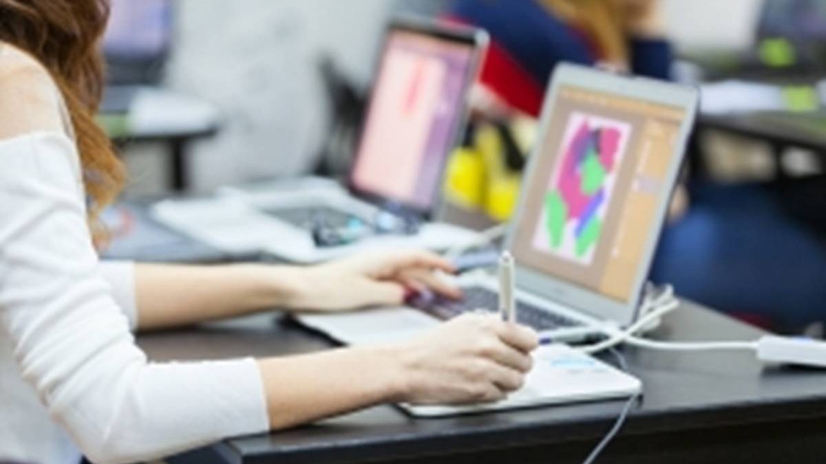 Ways IT Industry is Changing the World [2025]