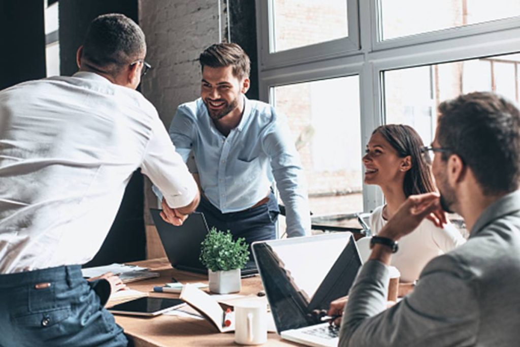 An Insight into IT Outsourcing and Its Benefits for Your Business