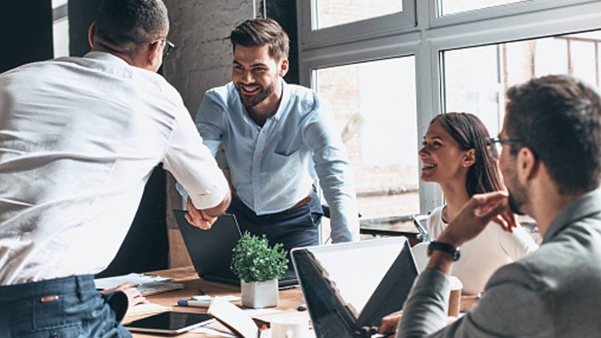 An Insight into IT Outsourcing and Its Benefits for Your Business