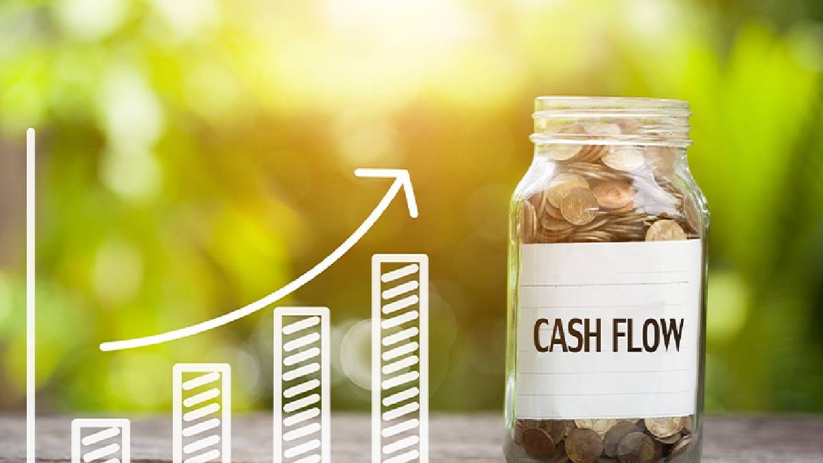 Ways to Improve Your Business Cash Flow [2024]
