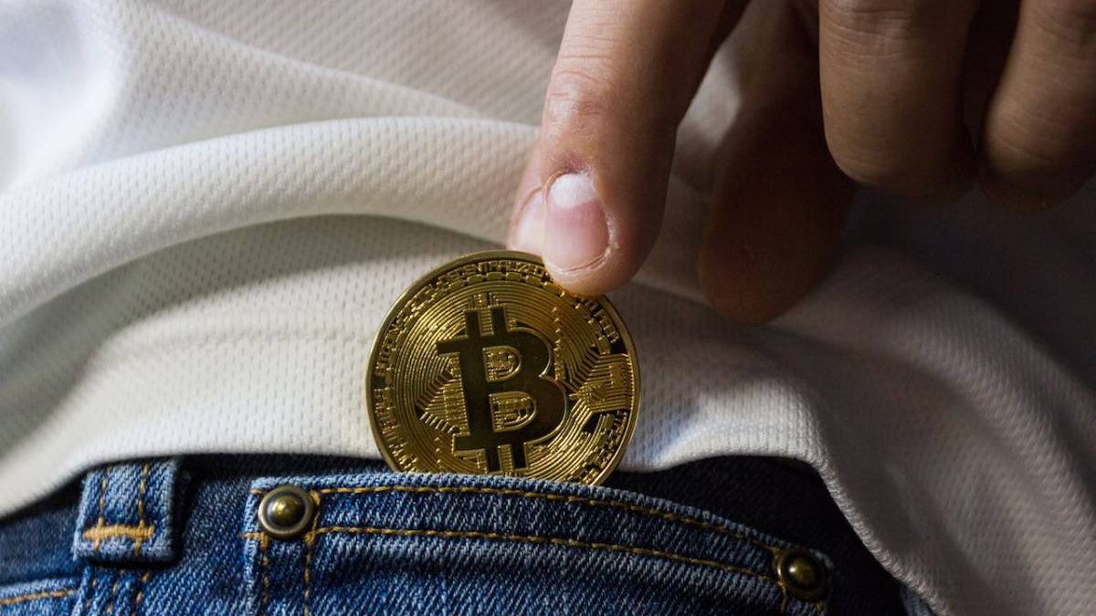 How to Safely Store Your Bitcoin Investment
