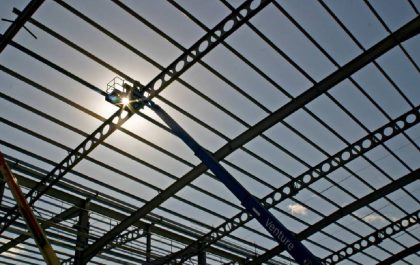 What Factors Determine the Spacing of Purlins in Roof Structures