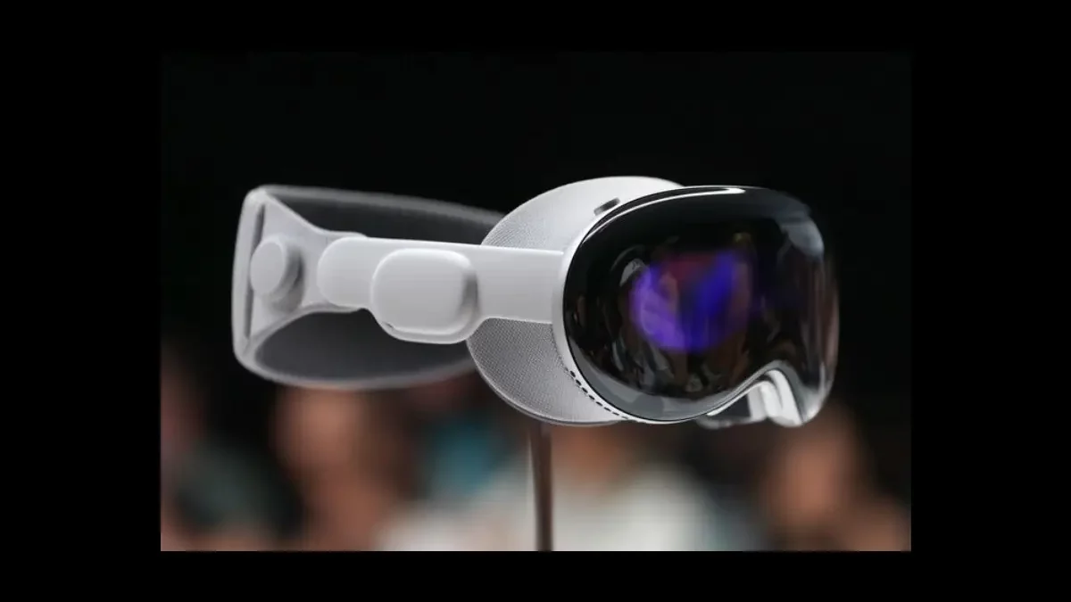 Will the Apple Vision Pro revolutionise wearable tech in 2025?