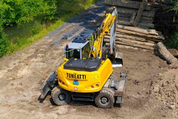 Safety First_ Tips for Operating Excavator Brush Cutters From Torrent Mulchers on Construction Sites