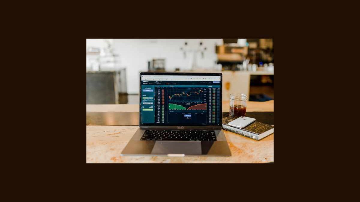 Financial Tech Tools Transforming 2025