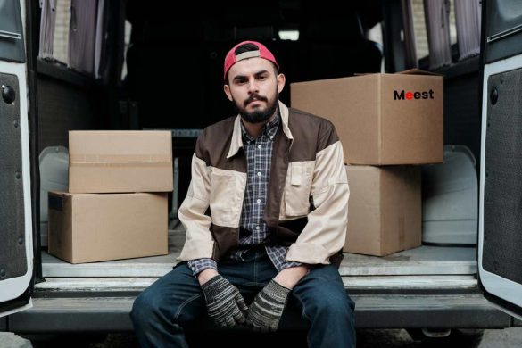 How to Send Parcel from Canada to India With a Minimal Cost Using Meest
