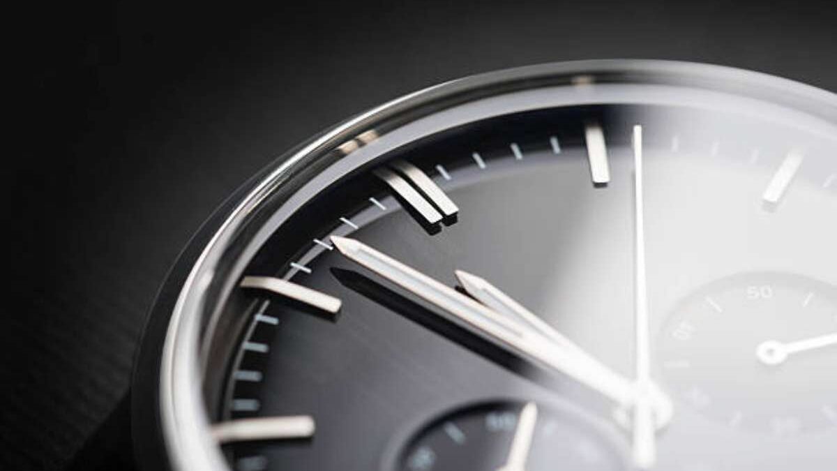 Timeless Classics: Top 5 Classic Watches To Keep An Eye On