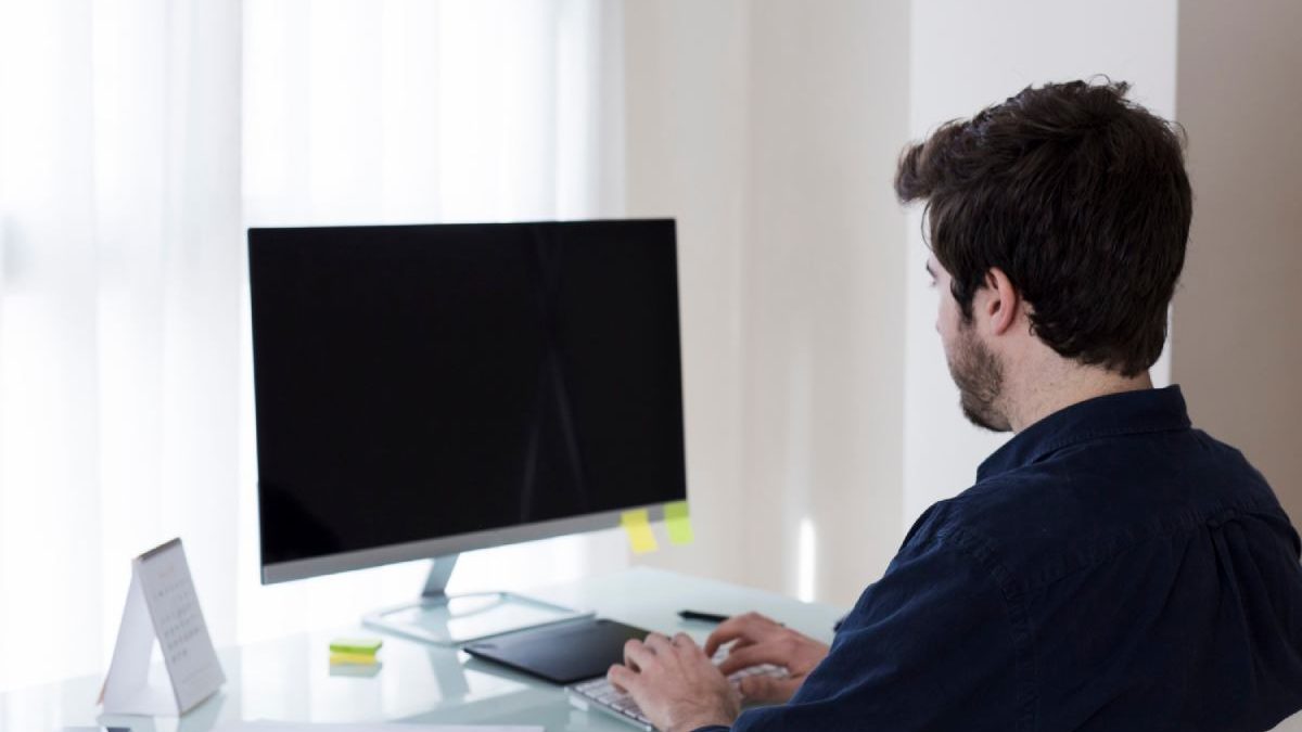 Consider These 5 Essentials Before By Choosing A Desktop