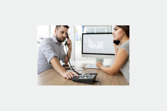 Differences Between VOIP Vs. Cellular