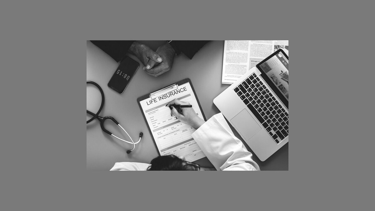 For NRIs having a Health Insurance Plan in makes Good Sense