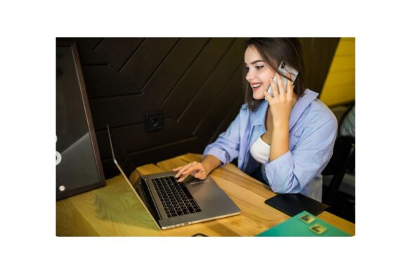 Impact and benefits of VoIP on online communication