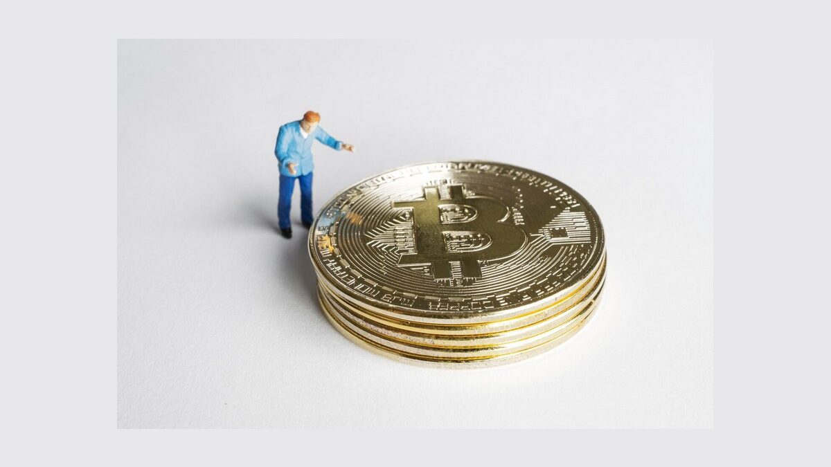 Investment Alchemy: Turning Bitcoin into Financial Gold