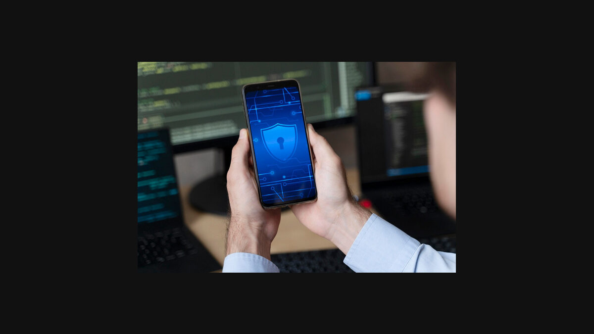 5 Mobile Security Tips We Can Learn from Edward Snowden