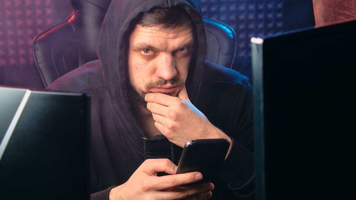 How To Protect Yourself From Online Scams?