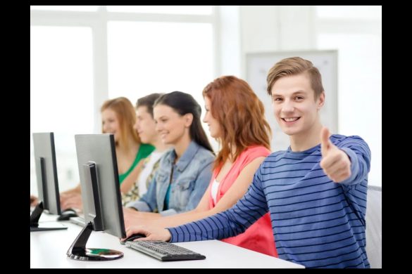 Short-Term vs. Long-Term Computer Courses: Which One is Right for You?