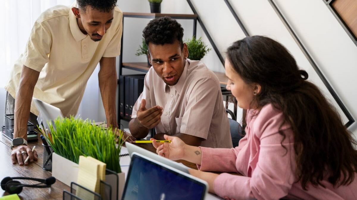 7 Reasons Why Your Startup Needs Custom Software Development