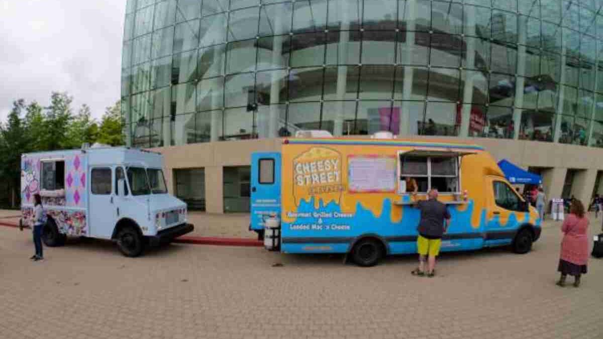 Corporate Food Trucks Are the Best Option for Company