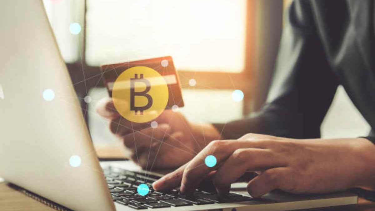 Analyzing Sentiments for Effective Crypto Trading