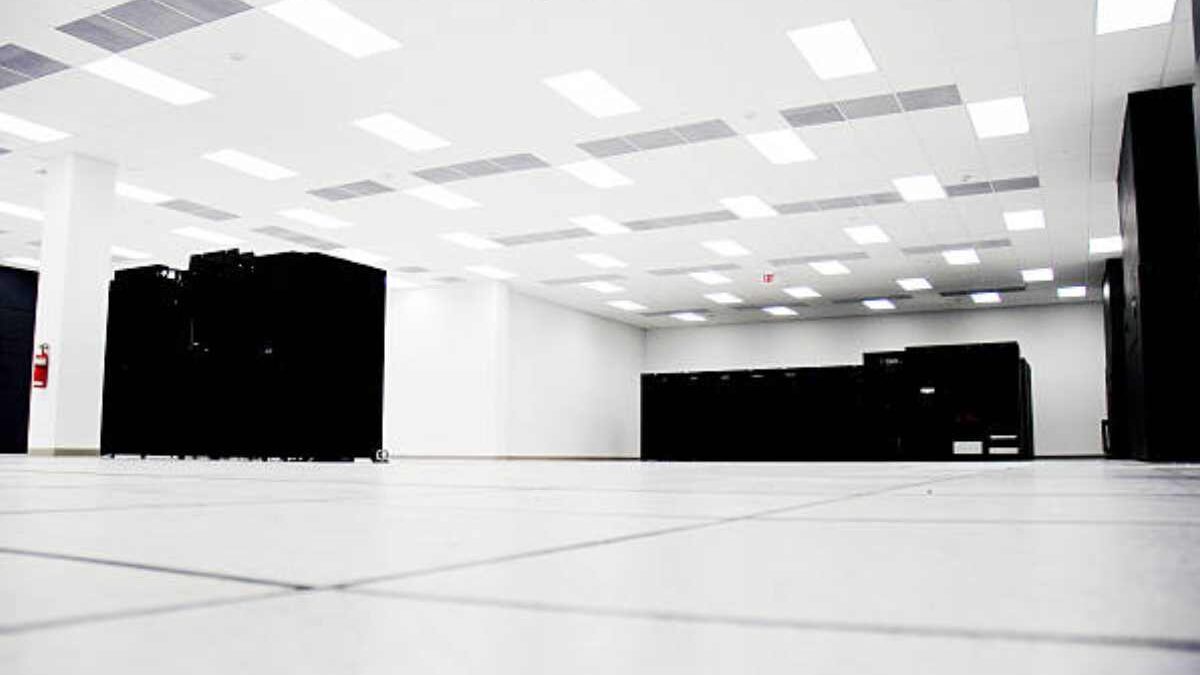 Data Center Colocation: Pros & Cons, & Critical Factors