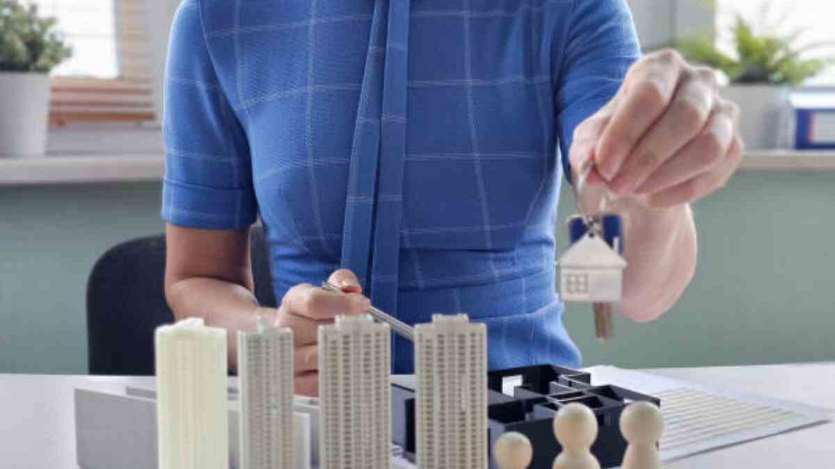 Dream Big, Plan Smart: Setting Realistic Financial Goals