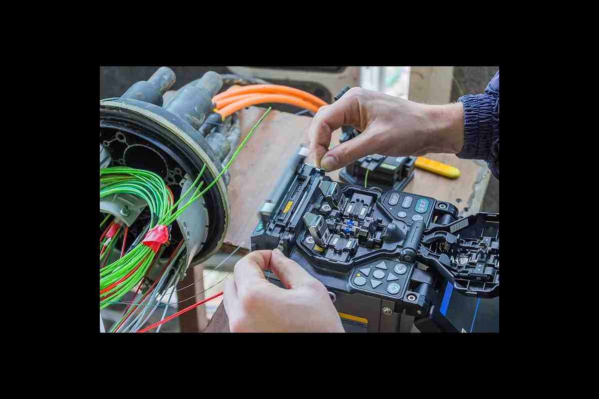 Discover the Role of a Fiber Optic Technician: Definitions, Duties, and Key Insights