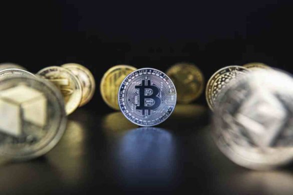Bitcoin Peer-to-Peer Networks