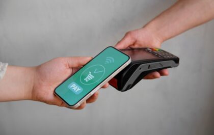 The Evolution of Credit Card Payments and How to Use Them Safely