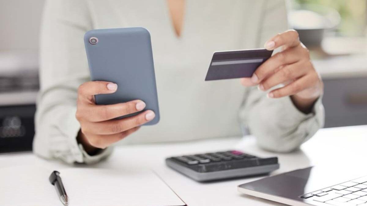 Profit First vs. Traditional Budgeting: Which Works Better for Solopreneurs?