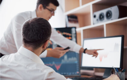 What to Expect When Commissioning Bespoke Software: A Business Owner's Guide