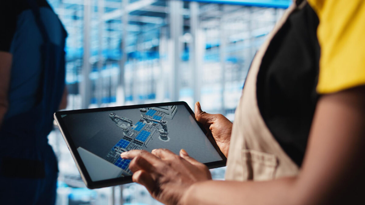 Behind the Screens: Inside the Tech and Supply Chain Driving Smart Retail Hardware